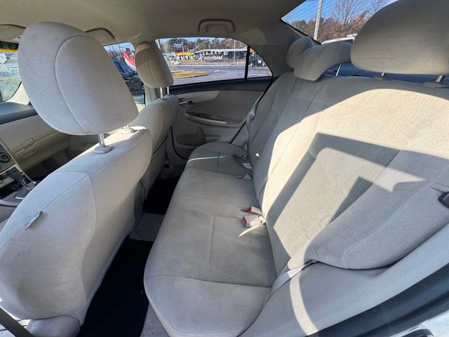 2013 Toyota Corolla LE 4dr Sedan 4A - 22950600 - 14