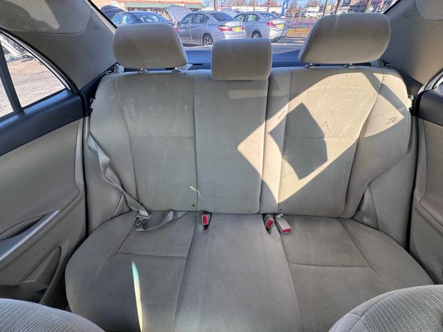 2013 Toyota Corolla LE 4dr Sedan 4A - 22950600 - 16