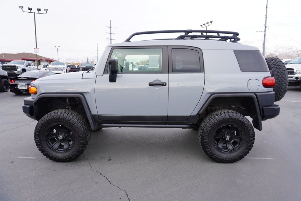 2013 Toyota FJ Cruiser  - 22778835 - 6