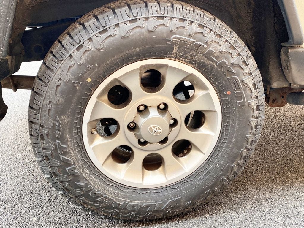 2013 Toyota FJ Cruiser 4WD 4dr Automatic - 22965825 - 18