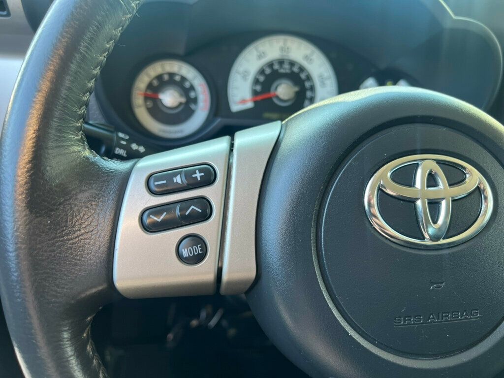 2013 Toyota FJ Cruiser 4WD 4dr Automatic - 22990488 - 18