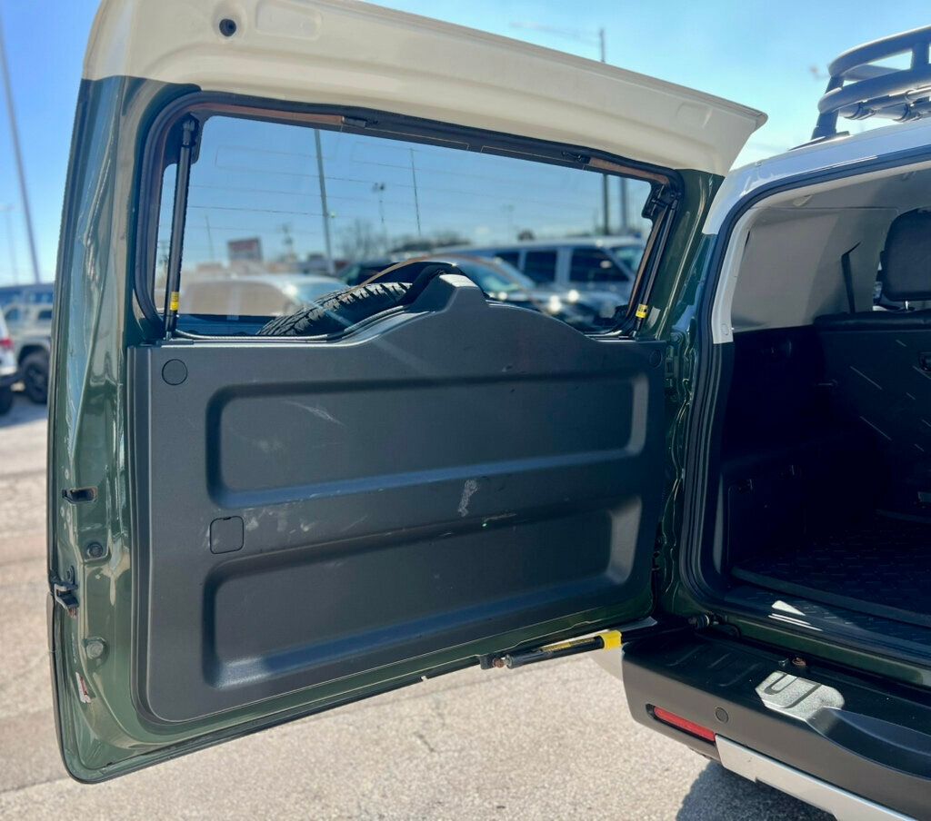 2013 Toyota FJ Cruiser 4WD 4dr Automatic - 22990488 - 6