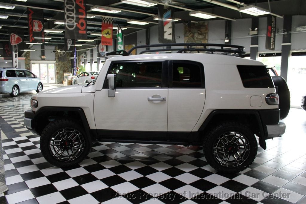 2013 Toyota FJ Cruiser Base photo 9