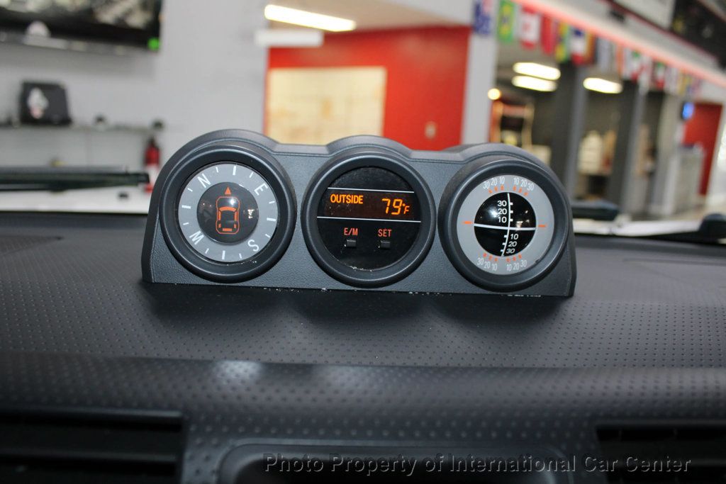 2013 Toyota FJ Cruiser Base photo 18