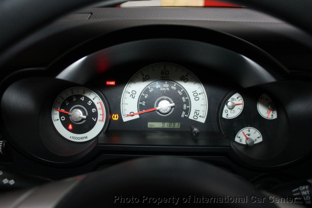 2013 Toyota FJ Cruiser Base photo 21