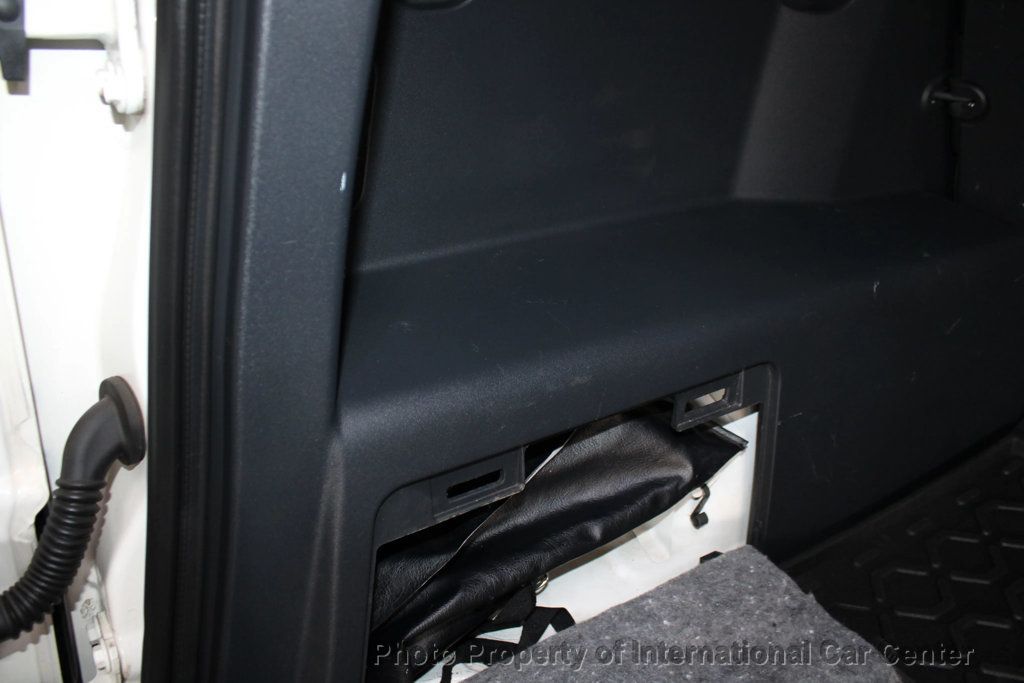 2013 Toyota FJ Cruiser Base photo 29