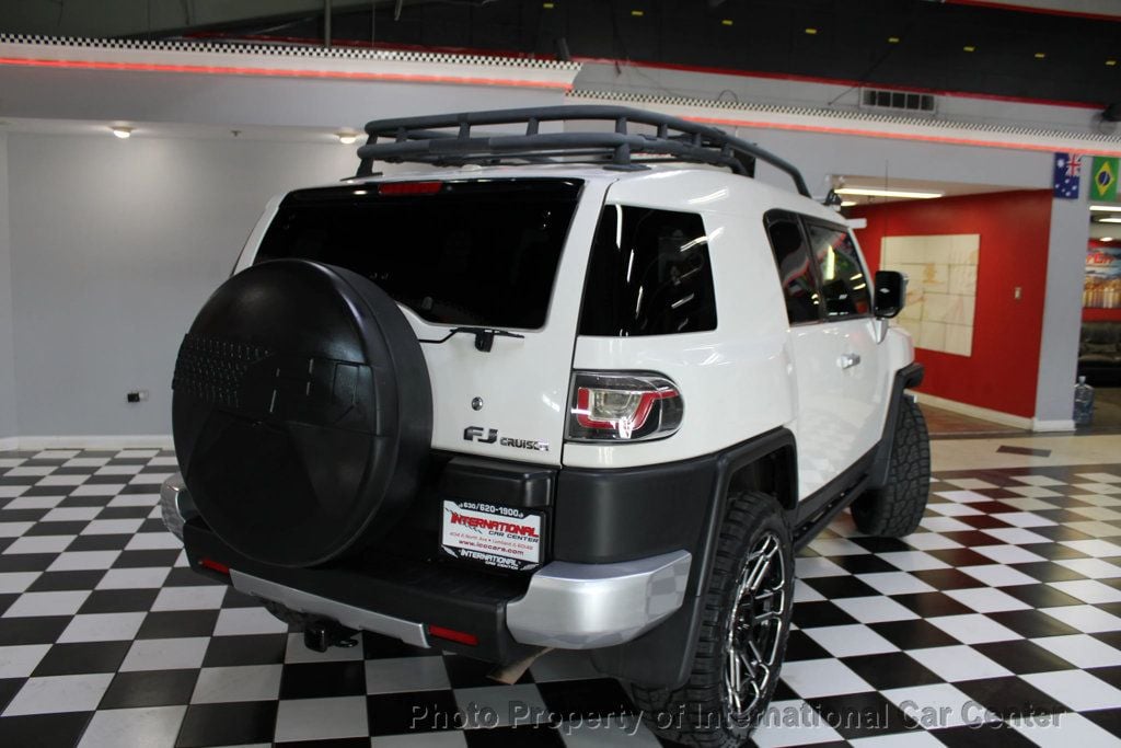 2013 Toyota FJ Cruiser Base photo 4