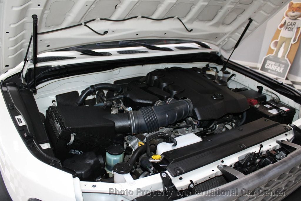 2013 Toyota FJ Cruiser Base photo 36