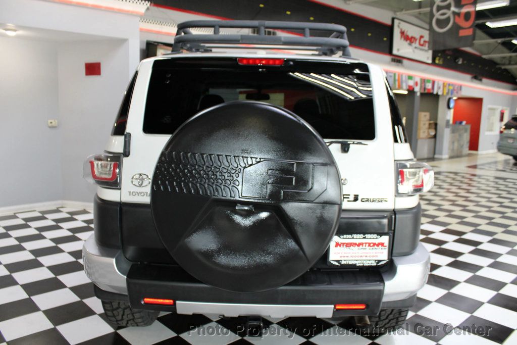 2013 Toyota FJ Cruiser Base photo 5