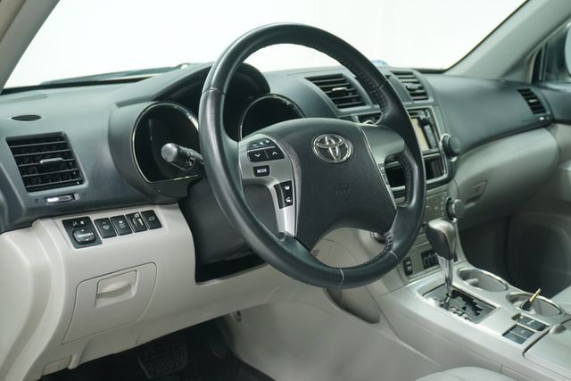 2013 Toyota Highlander  - 22990299 - 9