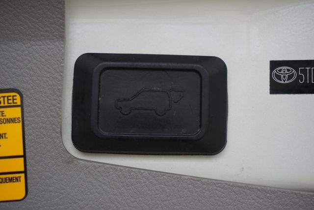 2013 Toyota Highlander  - 22990299 - 28