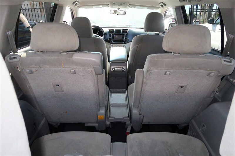 2013 Toyota Highlander  - 22995682 - 12