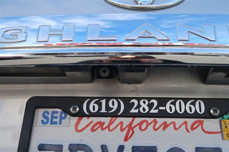 2013 Toyota Highlander  - 22995682 - 16