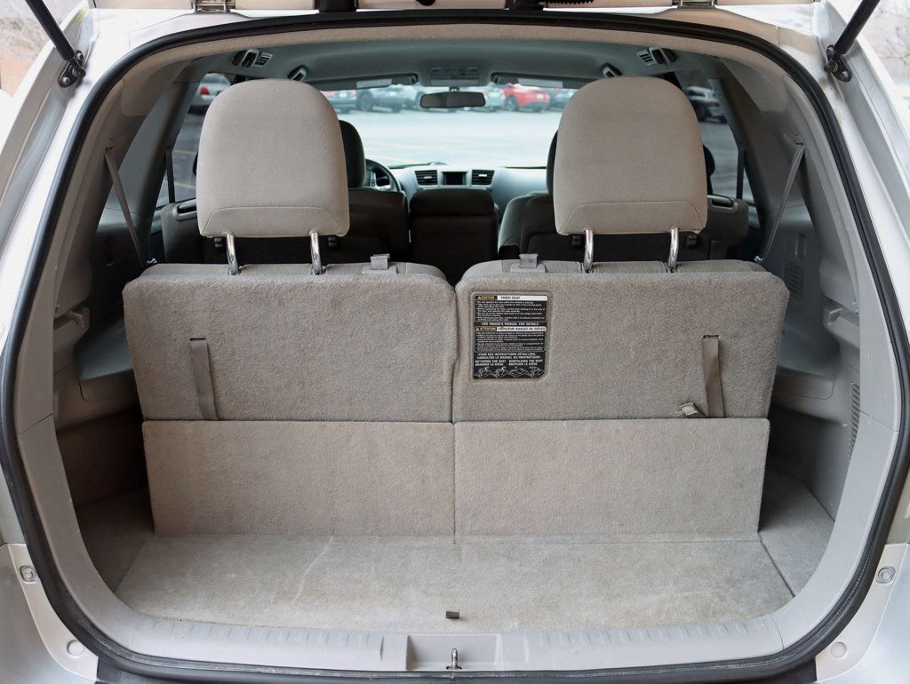 2013 Toyota Highlander 4WD 4dr V6 LE Plus 7 Passenger Tech Package - 22963414 - 27