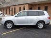 2013 Toyota Highlander 4WD 4dr V6 LE Plus 7 Passenger Tech Package - 22963414 - 6