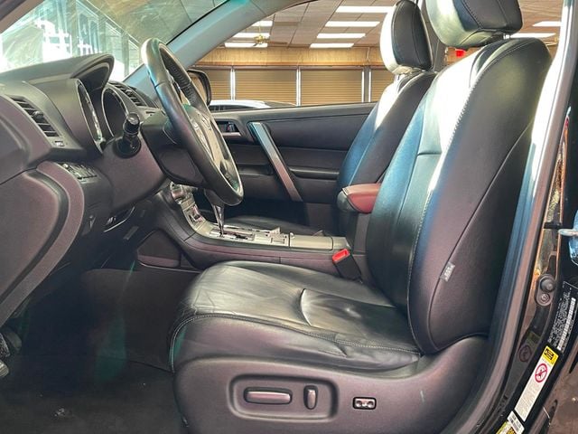 2013 Toyota Highlander 4WD 4dr V6 Plus - 22978289 - 10