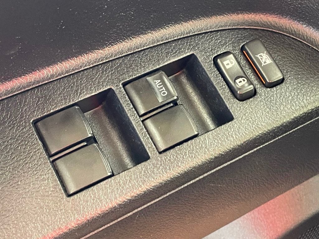 2013 Toyota Highlander 4WD 4dr V6 Plus - 22978289 - 14