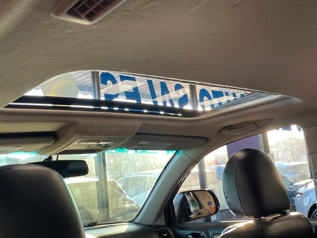 2013 Toyota Highlander 4WD 4dr V6 Plus - 22978289 - 16