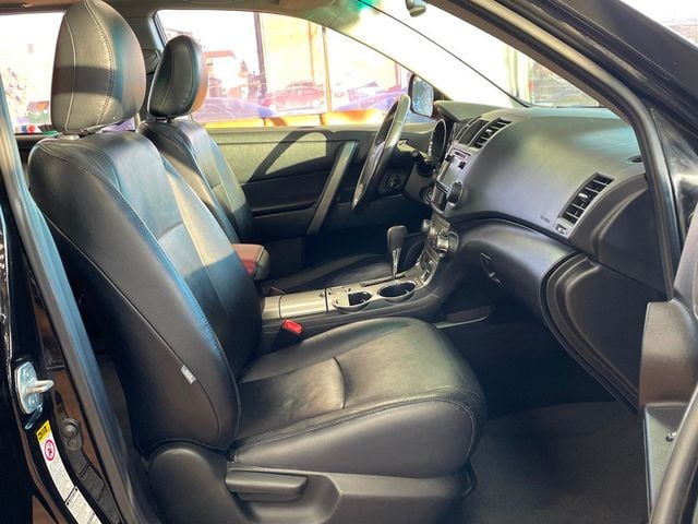 2013 Toyota Highlander 4WD 4dr V6 Plus - 22978289 - 25