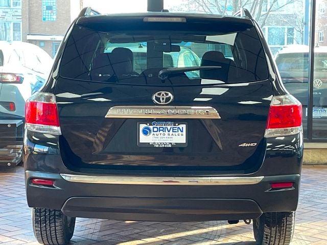 2013 Toyota Highlander 4WD 4dr V6 Plus - 22978289 - 8