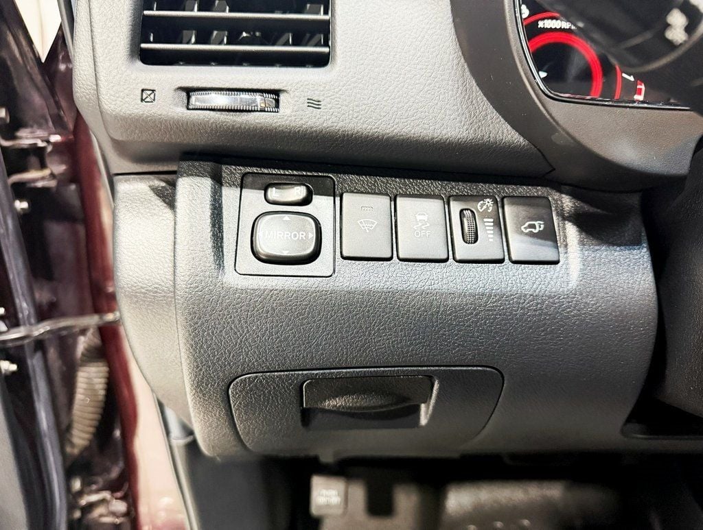 2013 Toyota Highlander 4WD 4dr V6 Plus - 22929715 - 12