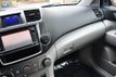 2013 Toyota Highlander 4WD 4dr V6 SE - 22932717 - 35