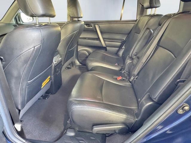 2013 Toyota Highlander 4WD 4dr V6 SE - 23087052 - 16