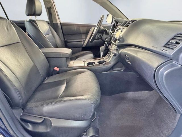 2013 Toyota Highlander 4WD 4dr V6 SE - 23087052 - 19