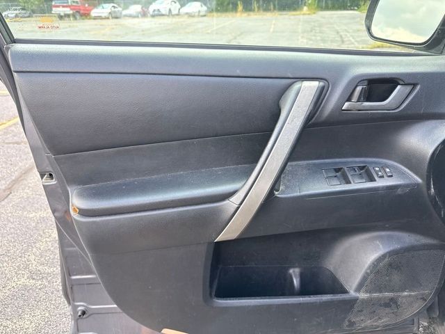 2013 Toyota Highlander 4WD 4dr V6 SE - 23072755 - 9