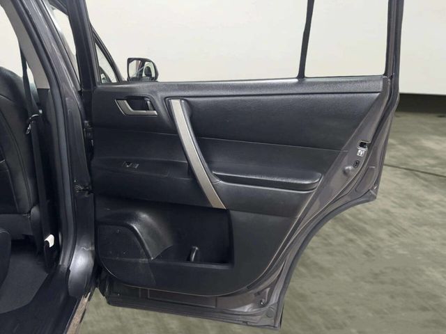 2013 Toyota Highlander 4WD 4dr V6 SE - 22992731 - 18