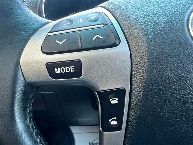 2013 Toyota Highlander SE photo 9