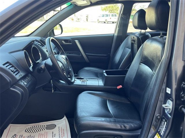 2013 Toyota Highlander SE photo 22