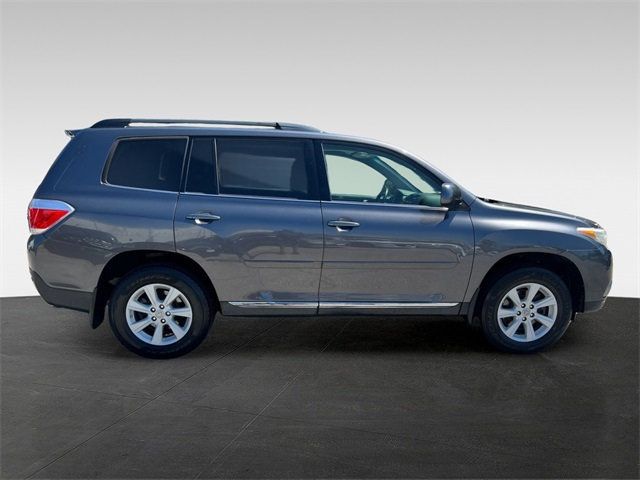 2013 Toyota Highlander SE photo 5