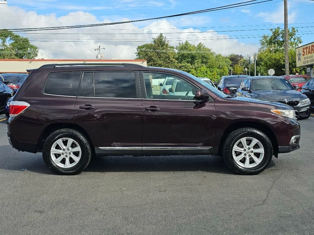 2013 Toyota Highlander Base Hybrid photo 15