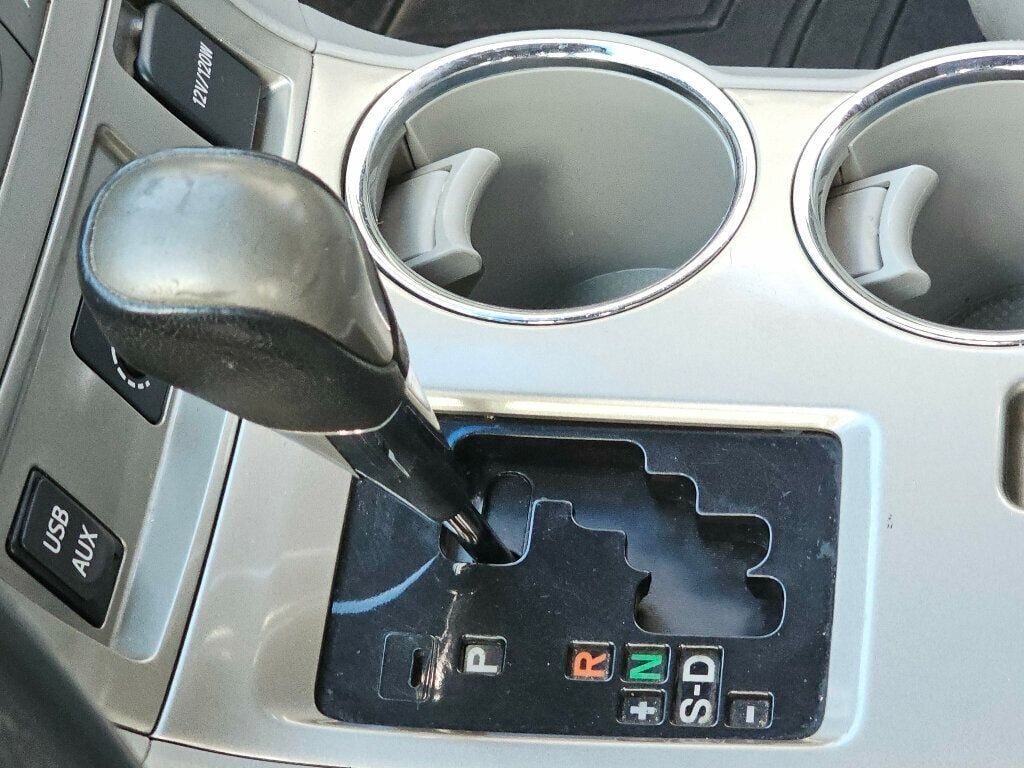 2013 Toyota Highlander Base Hybrid photo 27