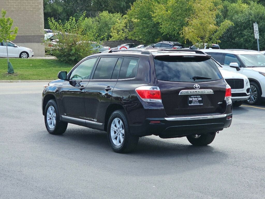 2013 Toyota Highlander Base Hybrid photo 4