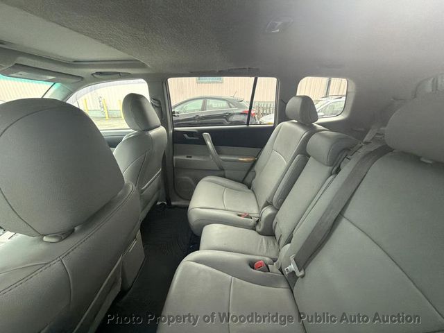 2013 Toyota Highlander Base - 22987533 - 6