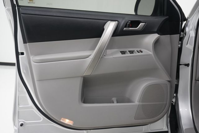 2013 Toyota Highlander FWD 4dr V6 - 22995860 - 13