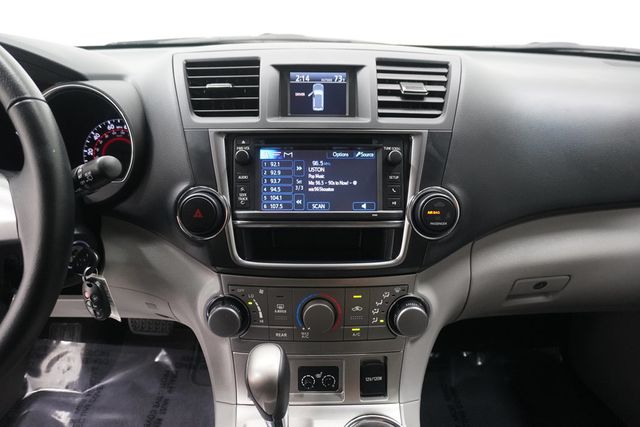 2013 Toyota Highlander FWD 4dr V6 - 22995860 - 19