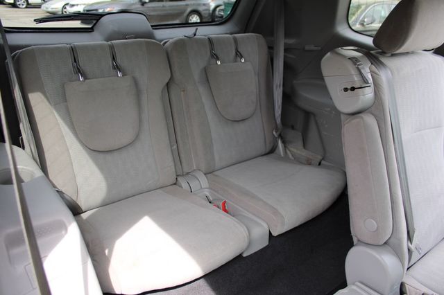 2013 Toyota Highlander FWD 4dr V6 Plus - 23007785 - 27