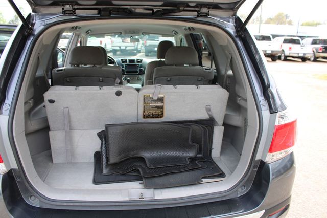 2013 Toyota Highlander FWD 4dr V6 Plus - 23007785 - 8