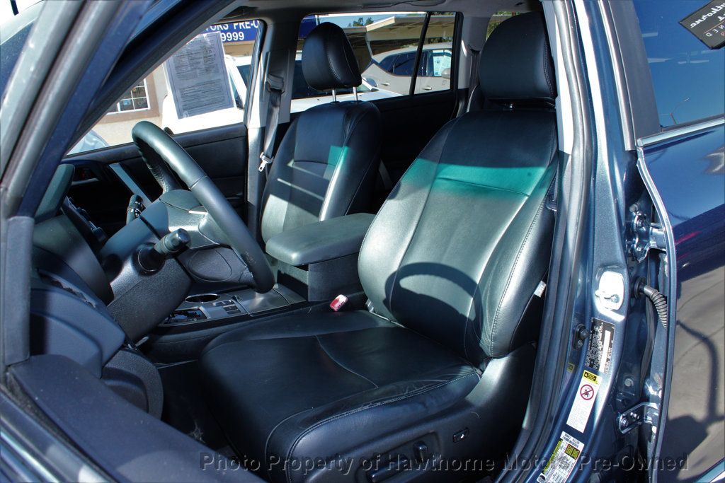 2013 Toyota Highlander FWD 4dr V6 SE - 22963618 - 8