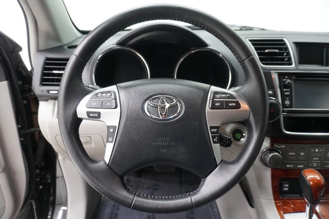 2013 Toyota Highlander Limited - 22999178 - 17