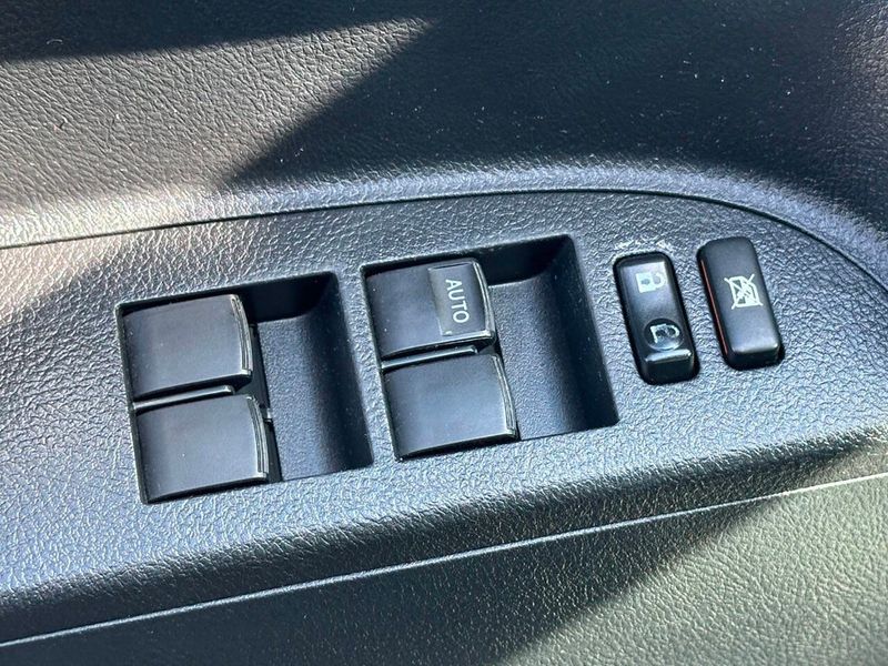 2013 Toyota Highlander Limited AWD 4dr SUV - 22921269 - 15