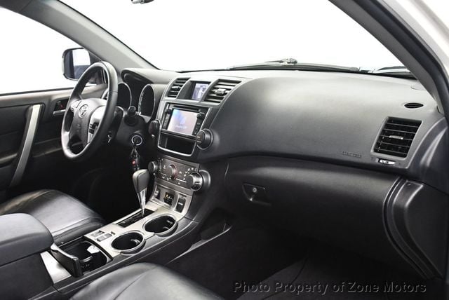 2013 Toyota Highlander SE - 22952807 - 9