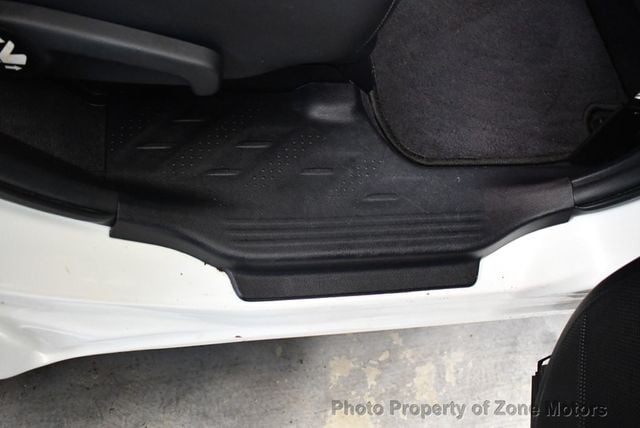 2013 Toyota Highlander SE - 22952807 - 17