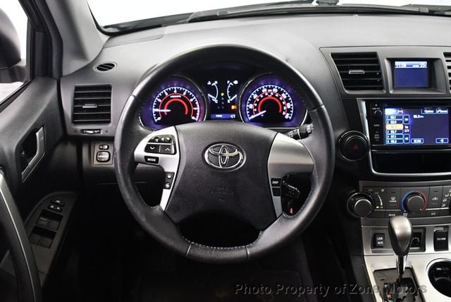 2013 Toyota Highlander SE - 22952807 - 27