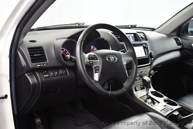 2013 Toyota Highlander SE - 22952807 - 3