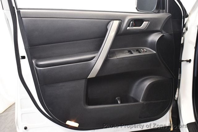 2013 Toyota Highlander SE - 22952807 - 5