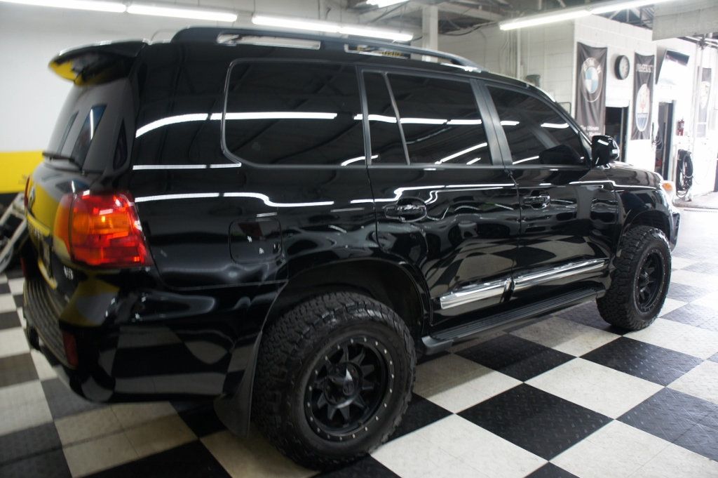 2013 Toyota Land Cruiser Extra Clean! - 22489556 - 13